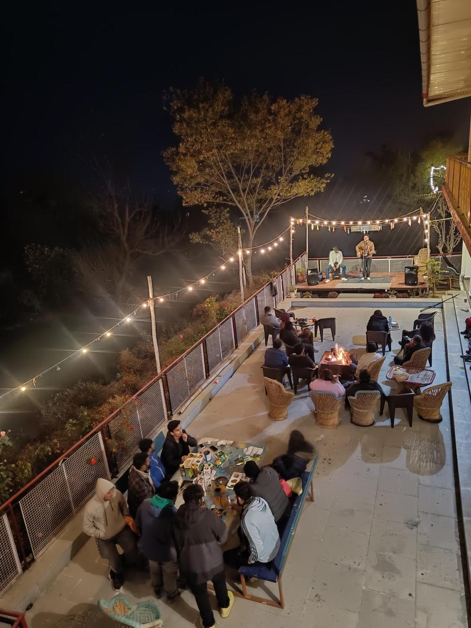 Bir Nest Hostel Ngoại thất bức ảnh
